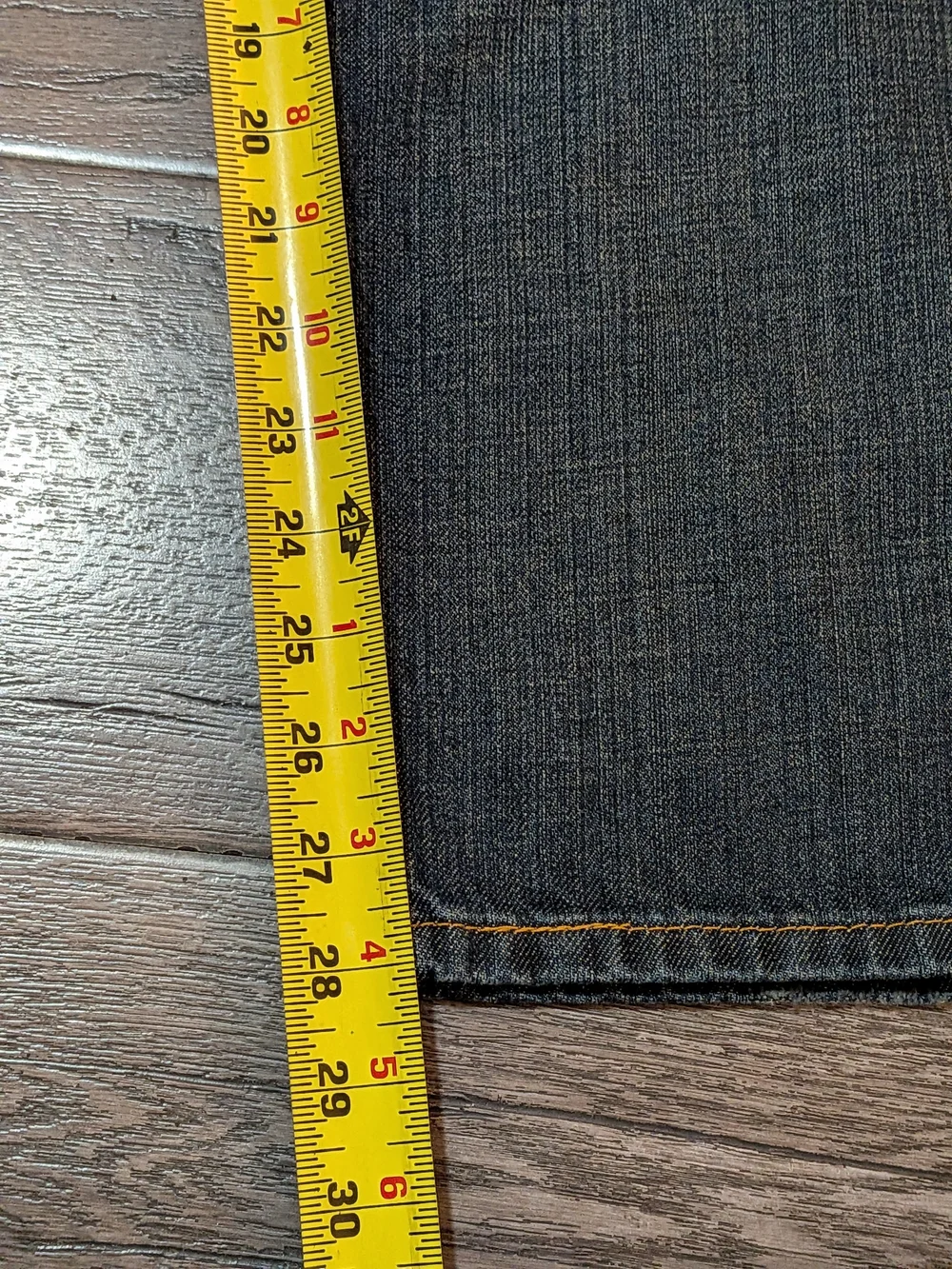 Levis 550 Relaxed Fit Dark Wash Denim Jeans Mens 44x29 Blue 01550-2765